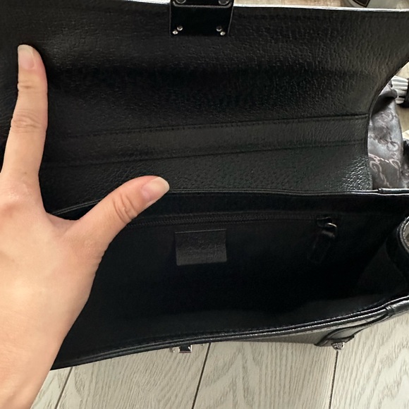 Gucci clutch with wristlet strap - Picture 13 of 15